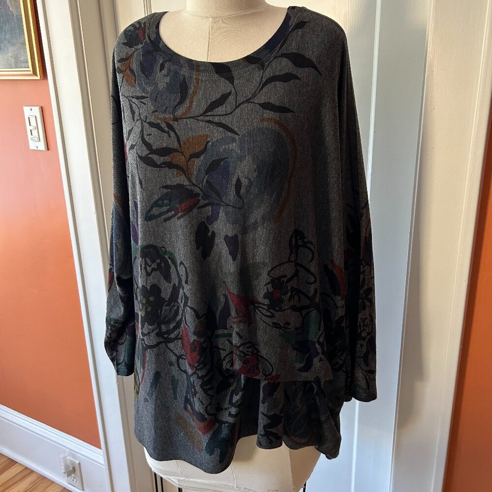 INOAH Tunic Top